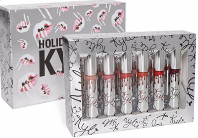 

Kylie Jenner lipstick(Multicolor)