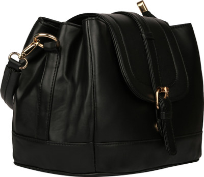 

Batterflye Women Casual, Formal, Sports Black PU Sling Bag
