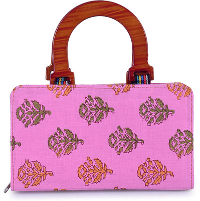 

HAPHAE Party Pink Clutch