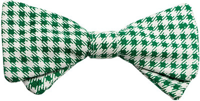 

Voylla Hair Pin Cum Bow Tie In Soft Fabric Hair Pin(White)