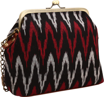 

PITARA Sling Bag(Black)