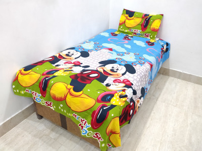 SINGHS VILLAS DECOR 144 TC Polycotton Single Cartoon Flat Bedsheet(Pack of 1, Multicolor)