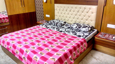 27% OFF on Rom Y Animal Single AC Blanket(100% Wool, Pink)