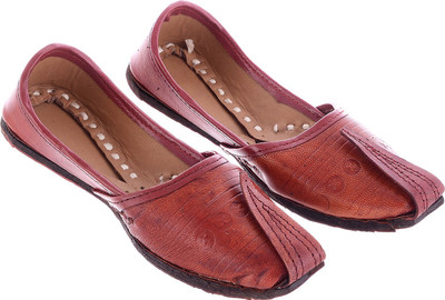 

Little Palz Boys Slip on Jutis(Brown