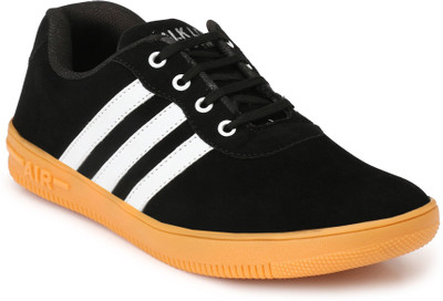 

PALK LOUIS Palk Louis Men's Black Velvet Casual Shoes Sneakers For Men(Black, White