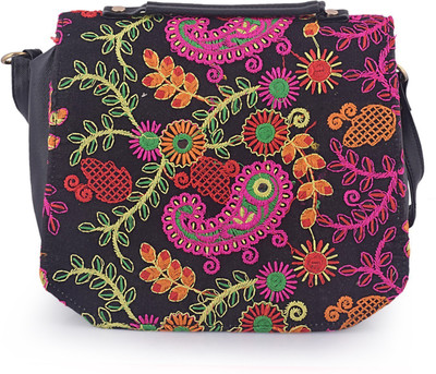 

HAPHAE Hand-held Bag(Black)