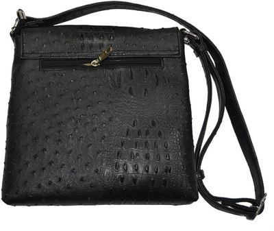 

CUT THE CHASE Sling Bag(Black)