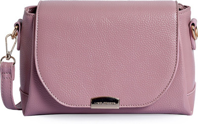 

Lino Perros Sling Bag(Pink)