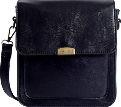

Lino Perros Sling Bag(Black)