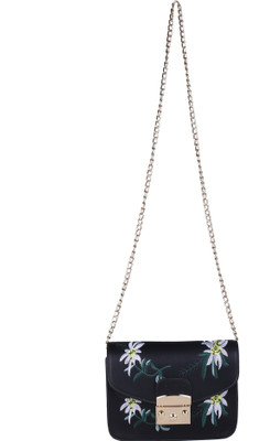

ELLE Sling Bag(Black)