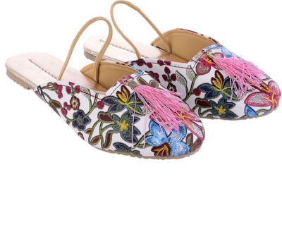 

Little Palz Girls Slip on Sneakers(Multicolor