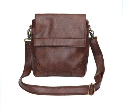 

Swadesia Men & Women Casual Brown Leatherette Sling Bag
