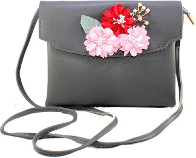 

SKOLL Women Casual Grey Synthetic Leather Sling Bag