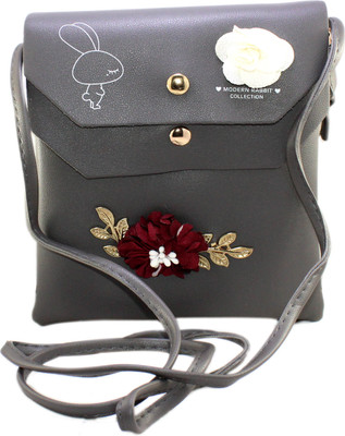 

SKOLL Girls Casual Grey Synthetic Leather Sling Bag