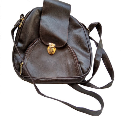 

Fashion Global Women Casual Black Leatherette Sling Bag