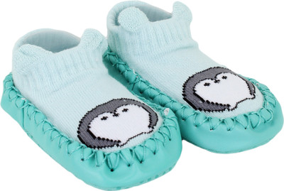 

Neska Moda 0 To 12 Month Premium Baby Booties(Toe to Heel Length - 12 cm Green)
