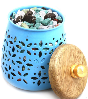 

Ghasitaram Gifts Chocolates- Blue Metal Stone Chocolate Jar Brittles(500 g)