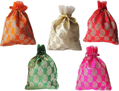 

Muccasacra Festival & Wedding Gifting Velvet Solid Kunj Design Multicolour Shagun Gift Pouch (pack of 5) Potli(Multicolor, Green, Pink), Green;multicolor;pink