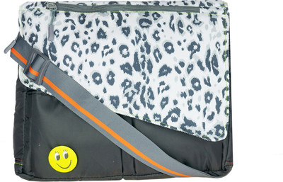 

JG Shoppe Men & Women Casual Multicolor Nylon Messenger Bag