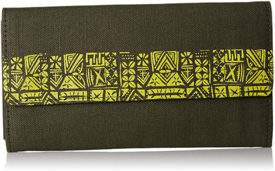 

Baggit Casual Green Clutch
