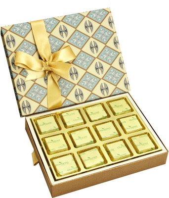 

Ghasitaram Gifts Diwali Gifts - Grey 12 pcs Roasted Almond Chocolate Box Brittles(180 g)