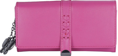 

Butterflies Women Pink Artificial Leather Wallet(10 Card Slots)