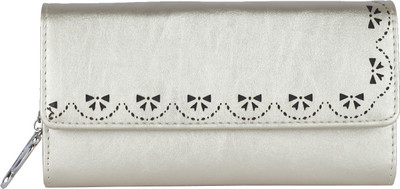 

Butterflies Women Gold Artificial Leather Wallet(6 Card Slots)