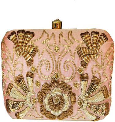 

Craftbazaar Party Pink Clutch