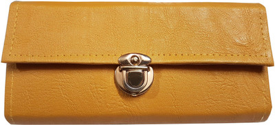 

Bloomtail Casual Yellow, Gold Clutch, Gold;yellow