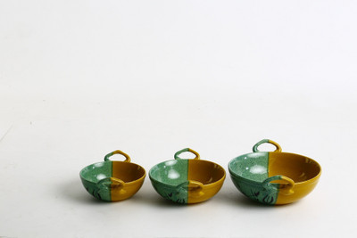 

Caffeine Handmade Dual-shade Leaf print Pattern Serving Kadhai Ceramic Bowl Set(Green, Beige, Pack of 3)