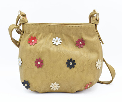 

Crinds Hand-held Bag(Beige)