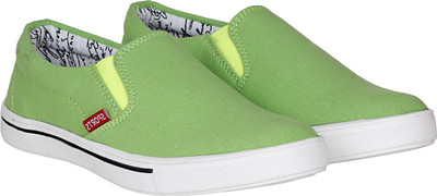 

Kraasa Elegant Slip On Sneakers For Men(Green