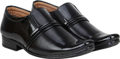 

Knight Ace Sock Fit Slip On For Men(Black