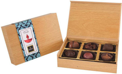 

Zoroy Luxury Chocolate Happy Diwali Wooden Box of 6 chooclate pralines Fudges(60 g)