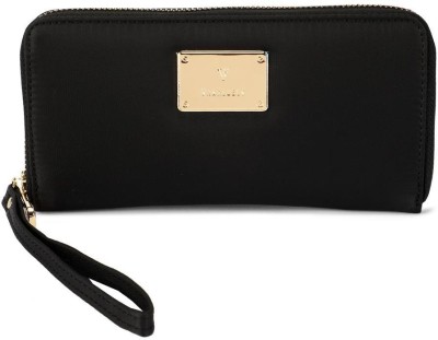 

Van Heusen Woman Party Black Clutch