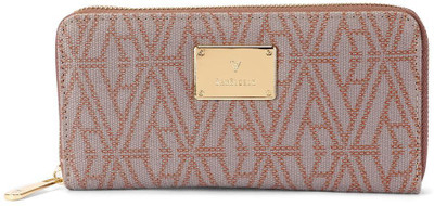 

Van Heusen Woman Party Grey Clutch