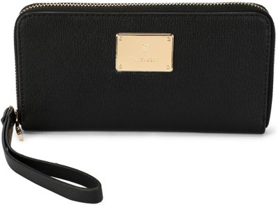 

Van Heusen Woman Party Black Clutch