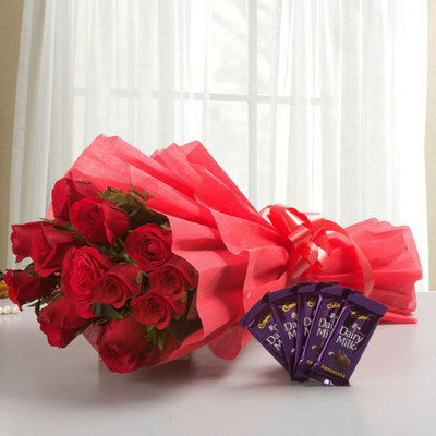 

Ferns n Petals Rosy N Sweet Combo(200 g)