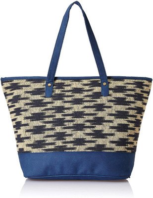 

Kanvas Katha Tote(Multicolor)