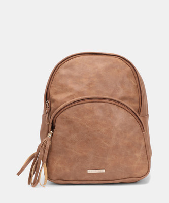 

Cara Mia Backpack 1 l Backpack(Tan)