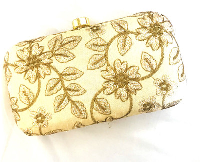 

The Closet Drama Party Beige, Gold Clutch