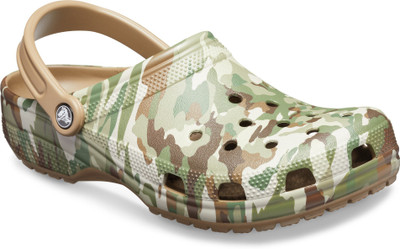 

Crocs Men Green Clogs