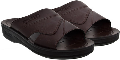 

Aerosoft Men Brown Sandals