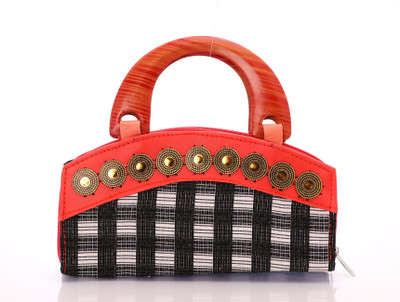 

VIRUSHKA Casual Red Clutch