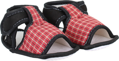 

Neska Moda Checks 6 To 12 Month Baby Booties(Toe to Heel Length - 11 cm Black, Red)