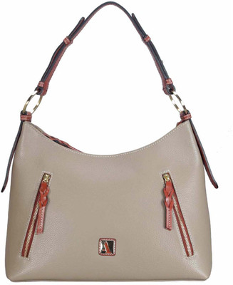 

Adamis Shoulder Bag(Beige)