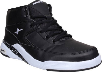 

Sparx Walking Shoes For Men(Black, White