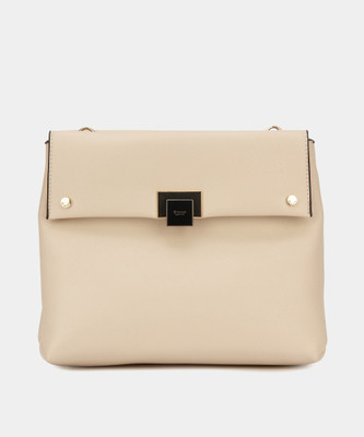 

Dune London Women Casual Beige Banana Fibre Hand-held Bag