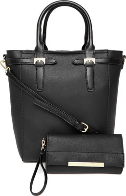 

United Colors of Benetton Women Black Artificial Leather Wallet(3 Card Slots), 902