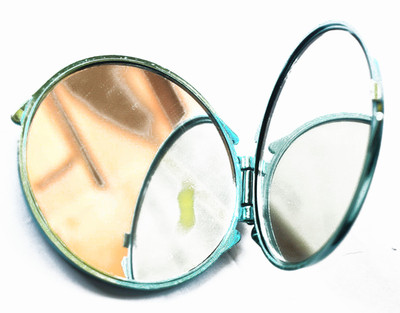 

oramsa Multicolor 3D Printed Designer Compact Mirror - Dual Mirror